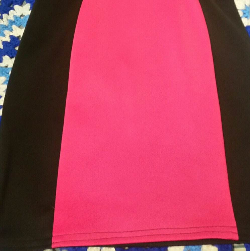 Dress - Picture 4 of 4